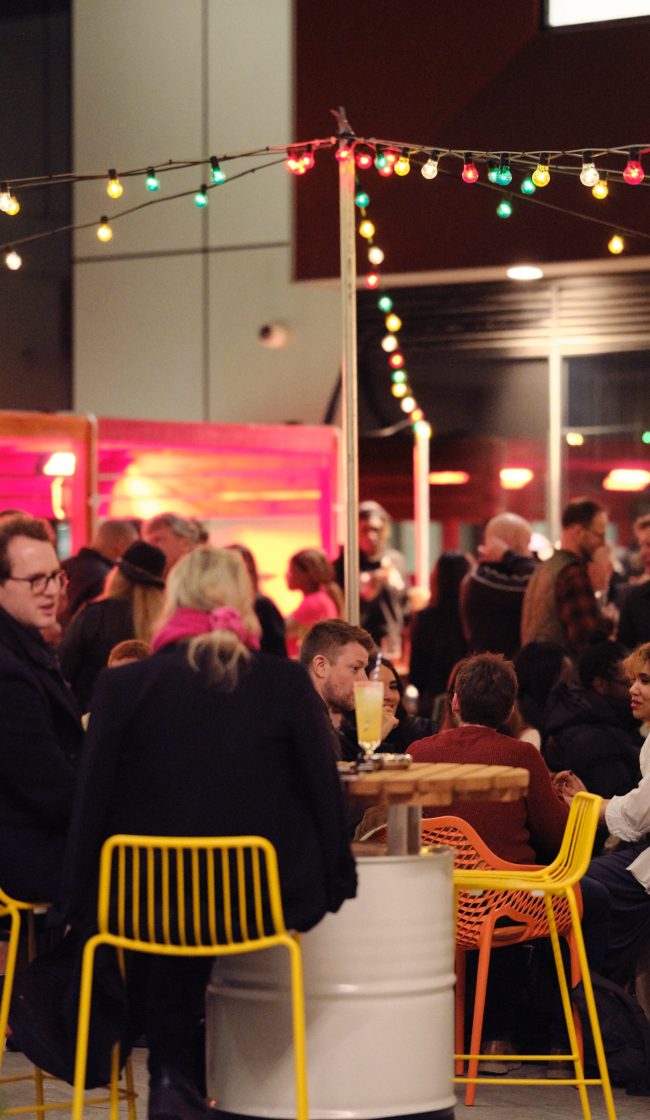 Hammersmith Opening Outside Beachfront Busy